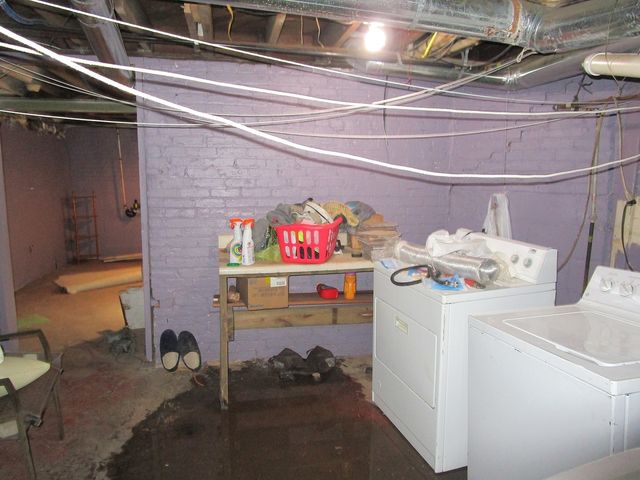 105 6th Avenue, Sterling, IL 61081