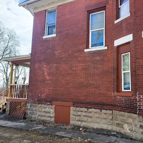 105 6th Avenue, Sterling, IL 61081