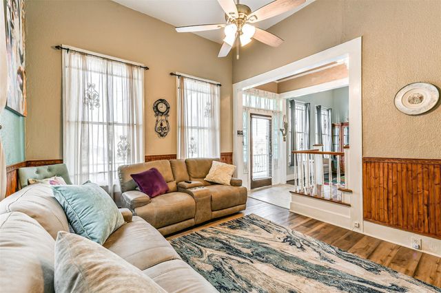 1421 Winnie Street, Galveston, TX 77550