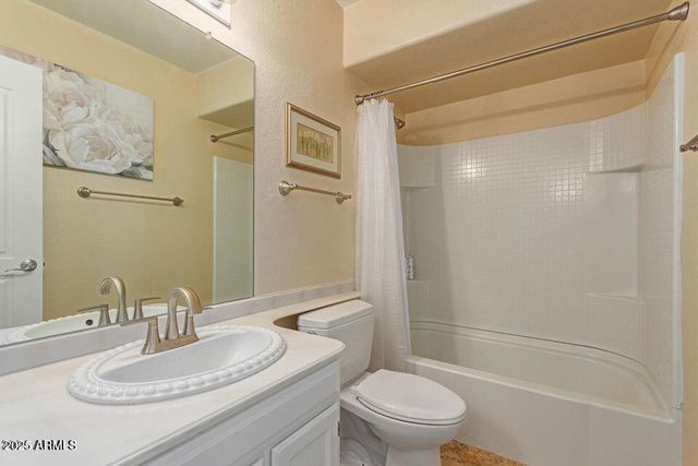 2705 W Summit Place, Chandler, AZ 85224