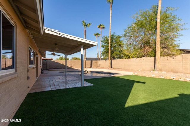 2705 W Summit Place, Chandler, AZ 85224