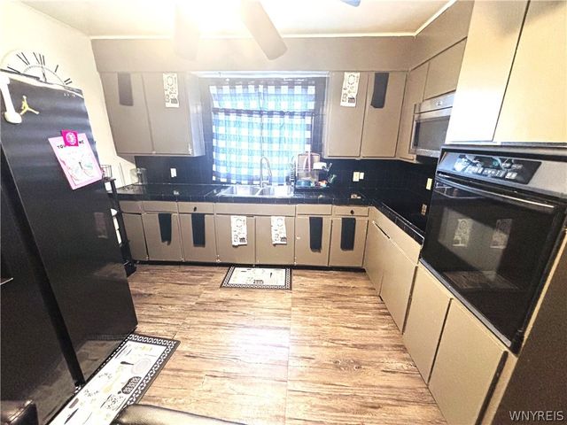 1148 Niagara Avenue, Niagara Falls, NY 14305