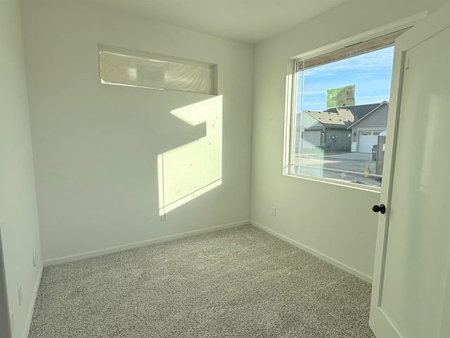 9515 E Michielli Ln, Spokane Valley, WA 99206