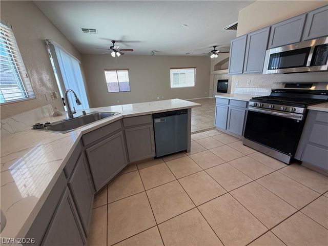 4429 ROCKAWAY BEACH Street -, Las Vegas, NV 89129