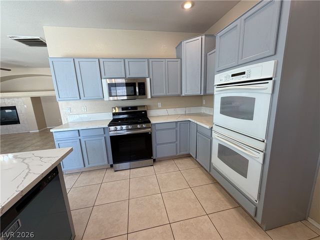 4429 ROCKAWAY BEACH Street -, Las Vegas, NV 89129