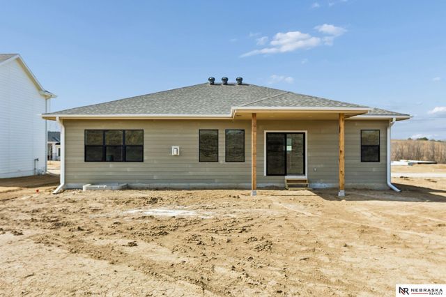11103 N 173 Street, Bennington, NE 68007