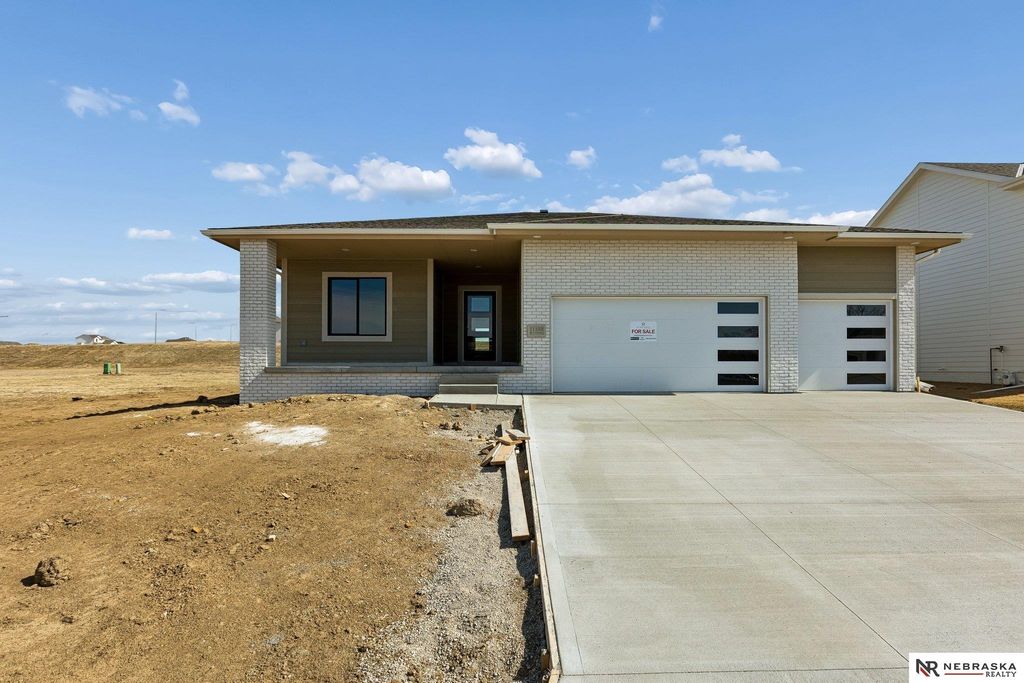 11103 N 173 Street, Bennington, NE 68007