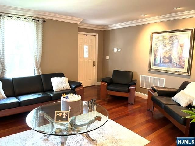 256 Teaneck Road, Ridgefield Park, NJ 07660