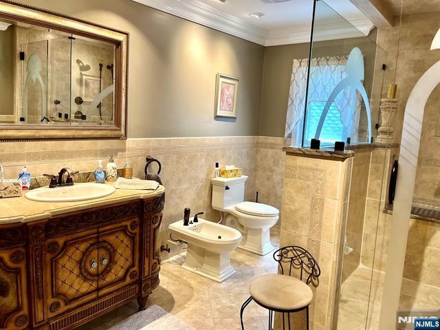 256 Teaneck Road, Ridgefield Park, NJ 07660