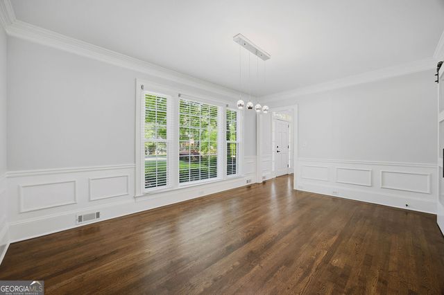 7525 S Spalding Lake Drive, Sandy Springs, GA 30350