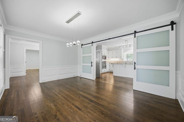 7525 S Spalding Lake Drive, Sandy Springs, GA 30350
