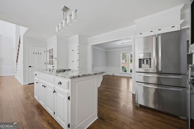 7525 S Spalding Lake Drive, Sandy Springs, GA 30350