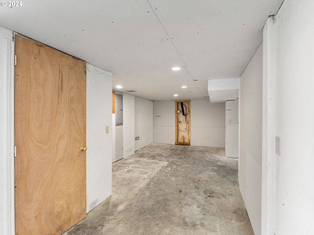 12225 Se 19th Ave, Milwaukie, OR 97222