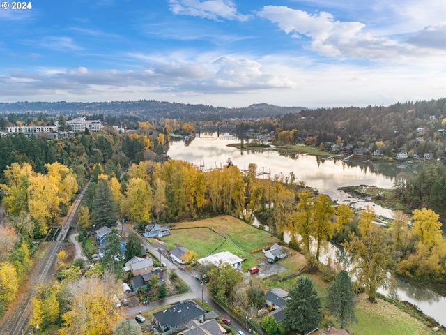 12225 Se 19th Ave, Milwaukie, OR 97222