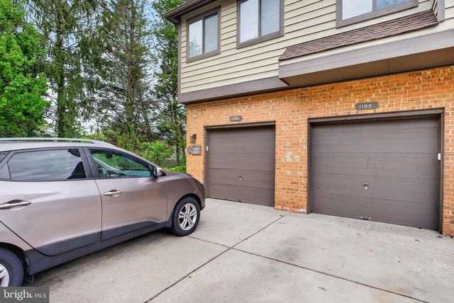 1105 AUGUSTA CIR, Mount Laurel, NJ 08054