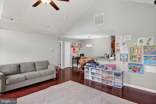 1105 AUGUSTA CIR, Mount Laurel, NJ 08054