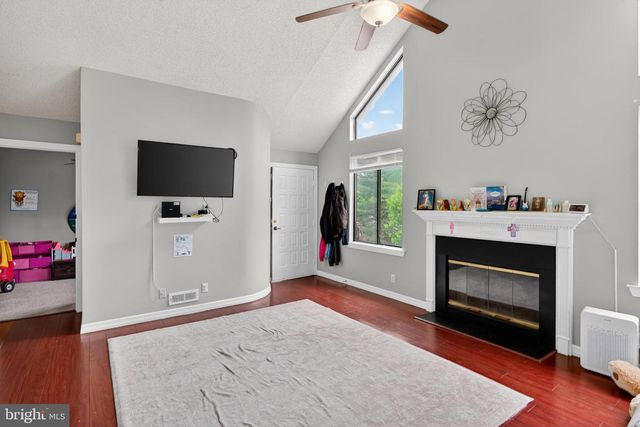 1105 AUGUSTA CIR, Mount Laurel, NJ 08054