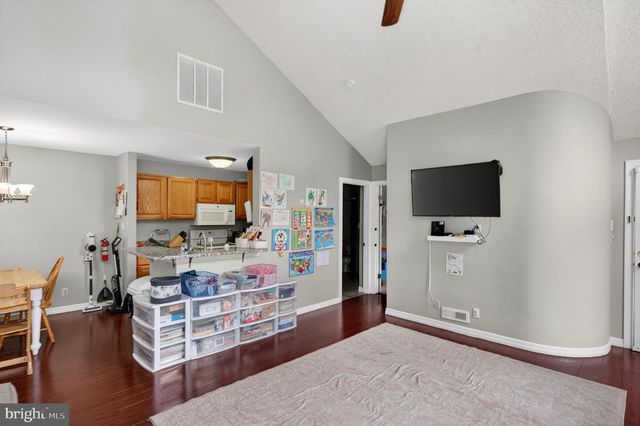 1105 AUGUSTA CIR, Mount Laurel, NJ 08054