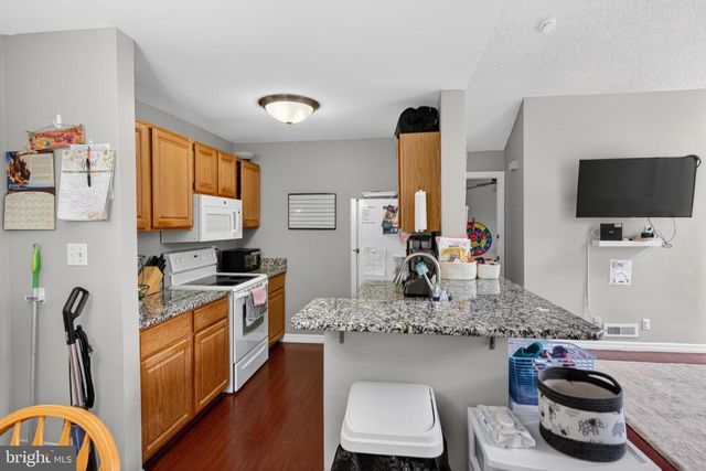 1105 AUGUSTA CIR, Mount Laurel, NJ 08054