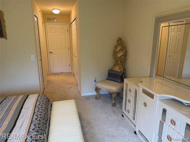 29541 Woodpark Circle, Warren, MI 48092