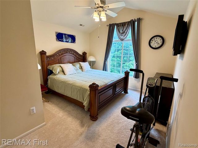 29541 Woodpark Circle, Warren, MI 48092
