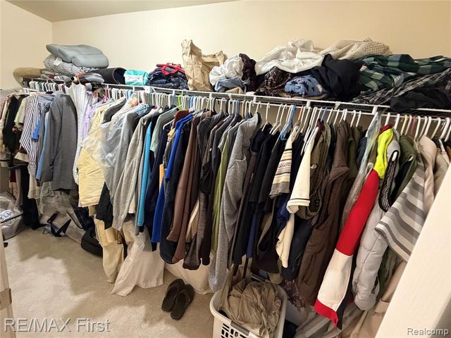 29541 Woodpark Circle, Warren, MI 48092