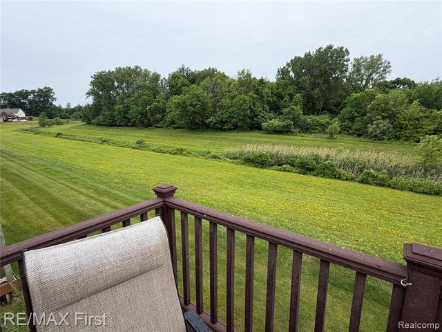 29541 Woodpark Circle, Warren, MI 48092