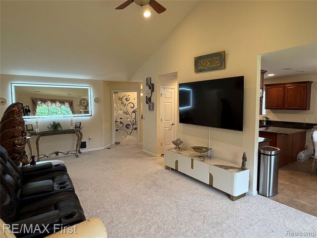 29541 Woodpark Circle, Warren, MI 48092