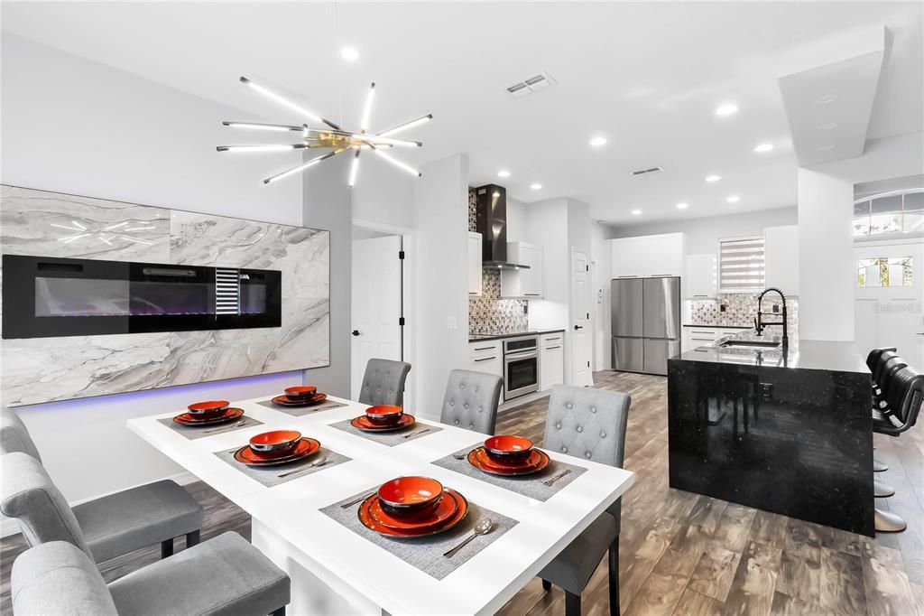 Image 4 of property listing at 4970 OLDHAM STREET, Sarasota, FL 34238