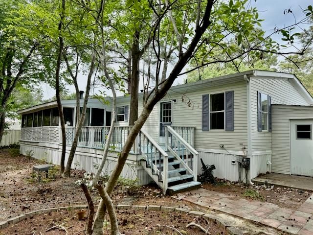 980 Jamestown Rd., Conway, SC 29526