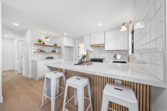 5535 Norwich Street, San Diego, CA 92117