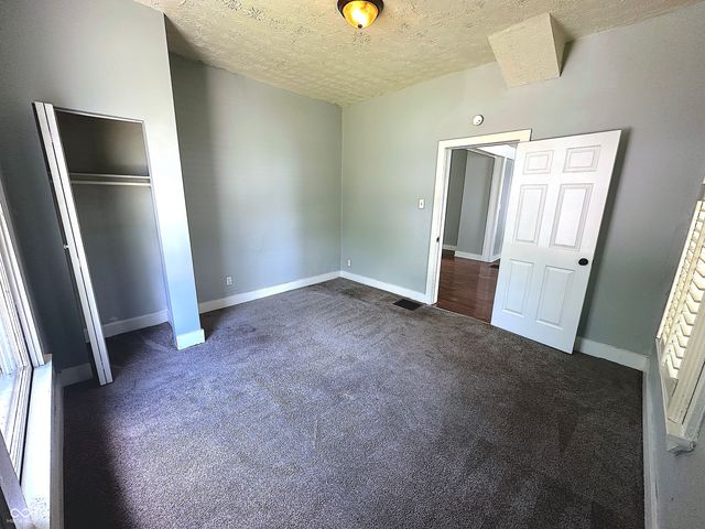 2105 Arrow Avenue, Anderson, IN 46016