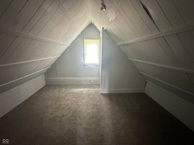 2105 Arrow Avenue, Anderson, IN 46016