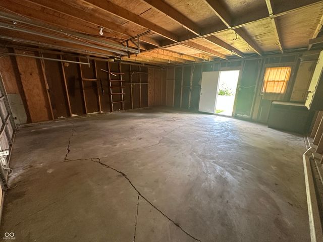 2105 Arrow Avenue, Anderson, IN 46016