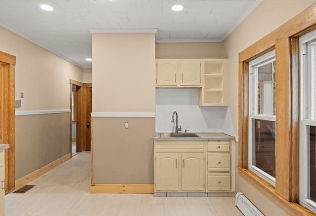 227 Dover St, Brockton, MA 02301
