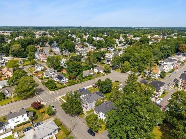 227 Dover St, Brockton, MA 02301