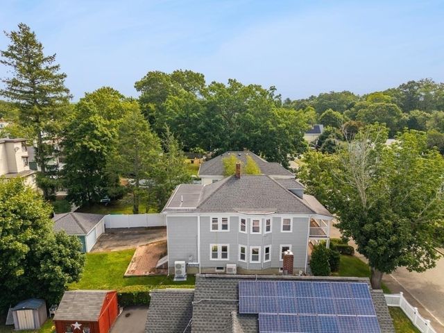 227 Dover St, Brockton, MA 02301
