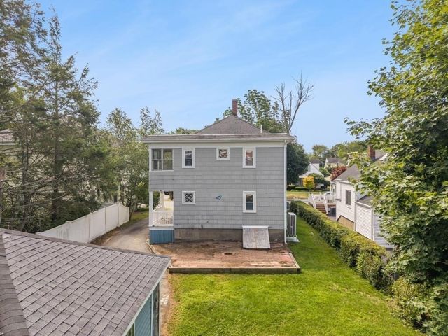 227 Dover St, Brockton, MA 02301