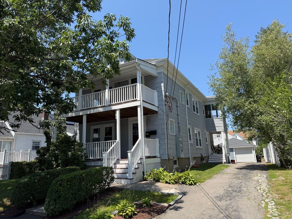 227 Dover St, Brockton, MA 02301