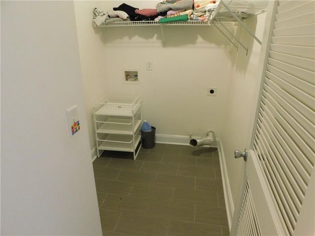 1800 Tuftstown Court, Snellville, GA 30078