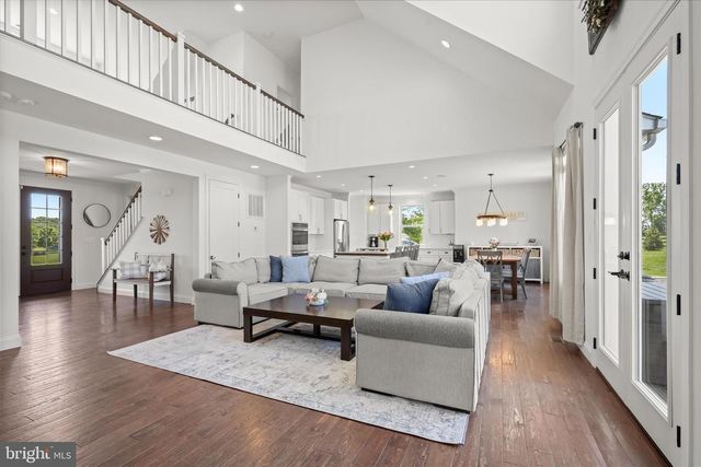 16683 MANDILEIGH LN, Hamilton, VA 20158