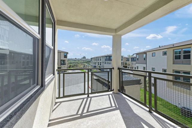 319 Honeysuckle, Oceanside, CA 92057