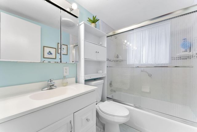 3322 Cynthia Lane 102, Lake Worth Beach, FL 33461