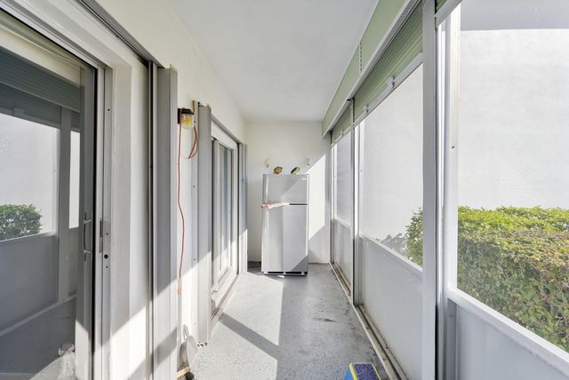 3322 Cynthia Lane 102, Lake Worth Beach, FL 33461