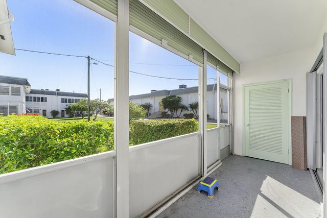 3322 Cynthia Lane 102, Lake Worth Beach, FL 33461