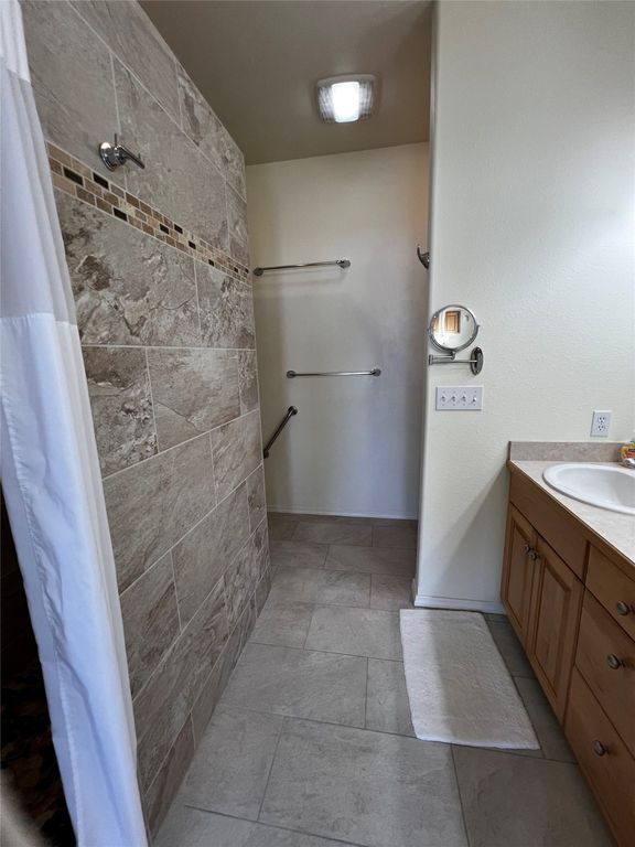 Image 17 of property listing at 100 Rocky Point Road D11, Polson, MT 59860
