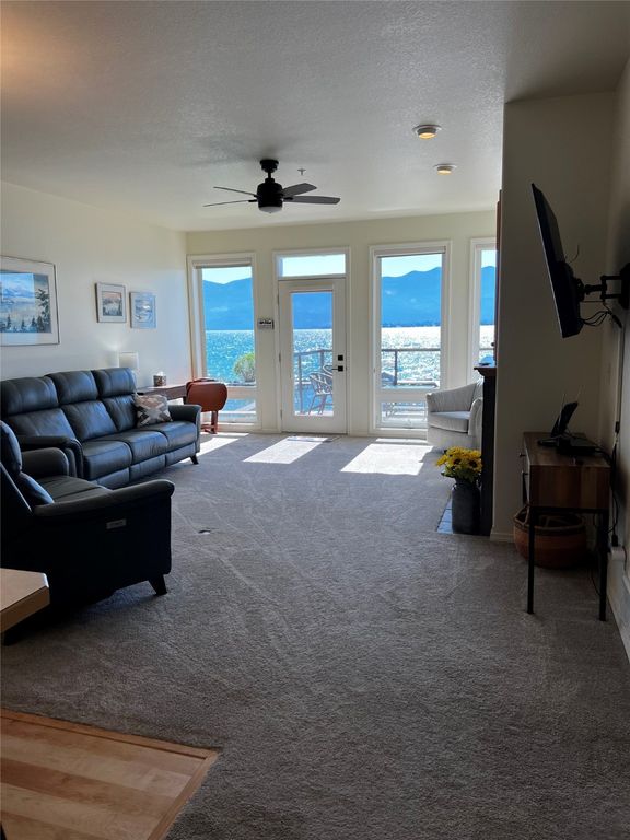 Image 9 of property listing at 100 Rocky Point Road D11, Polson, MT 59860