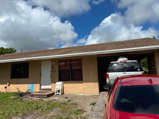 1655 44TH Street, West Palm Beach, FL 33407