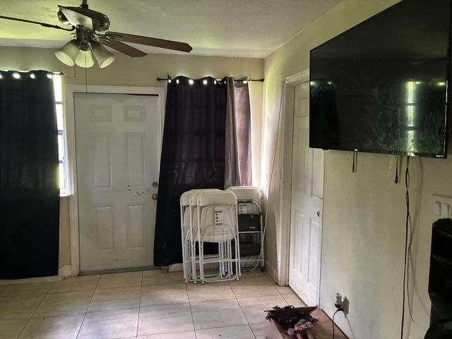 1655 44TH Street, West Palm Beach, FL 33407