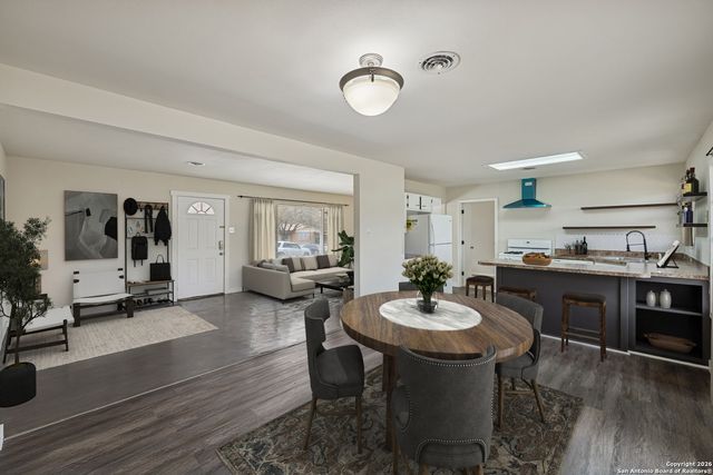 4627 Allegheny Dr, San Antonio, TX 78229